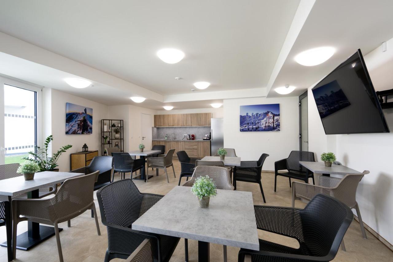 Kaestle Residence Nove Mesto na Morave Bagian luar foto